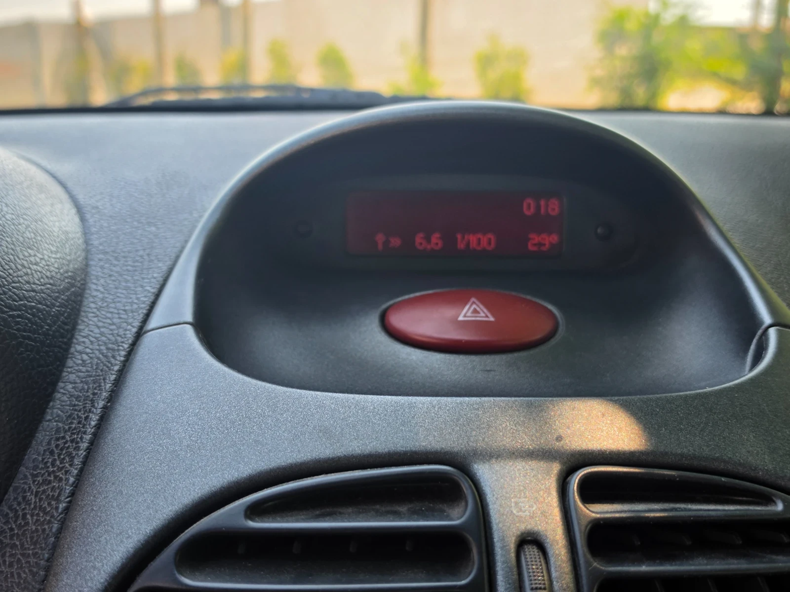 Peugeot 206 2.0 HDI Rouge&Noir версия, снимка 15 - Автомобили и джипове - 54865012