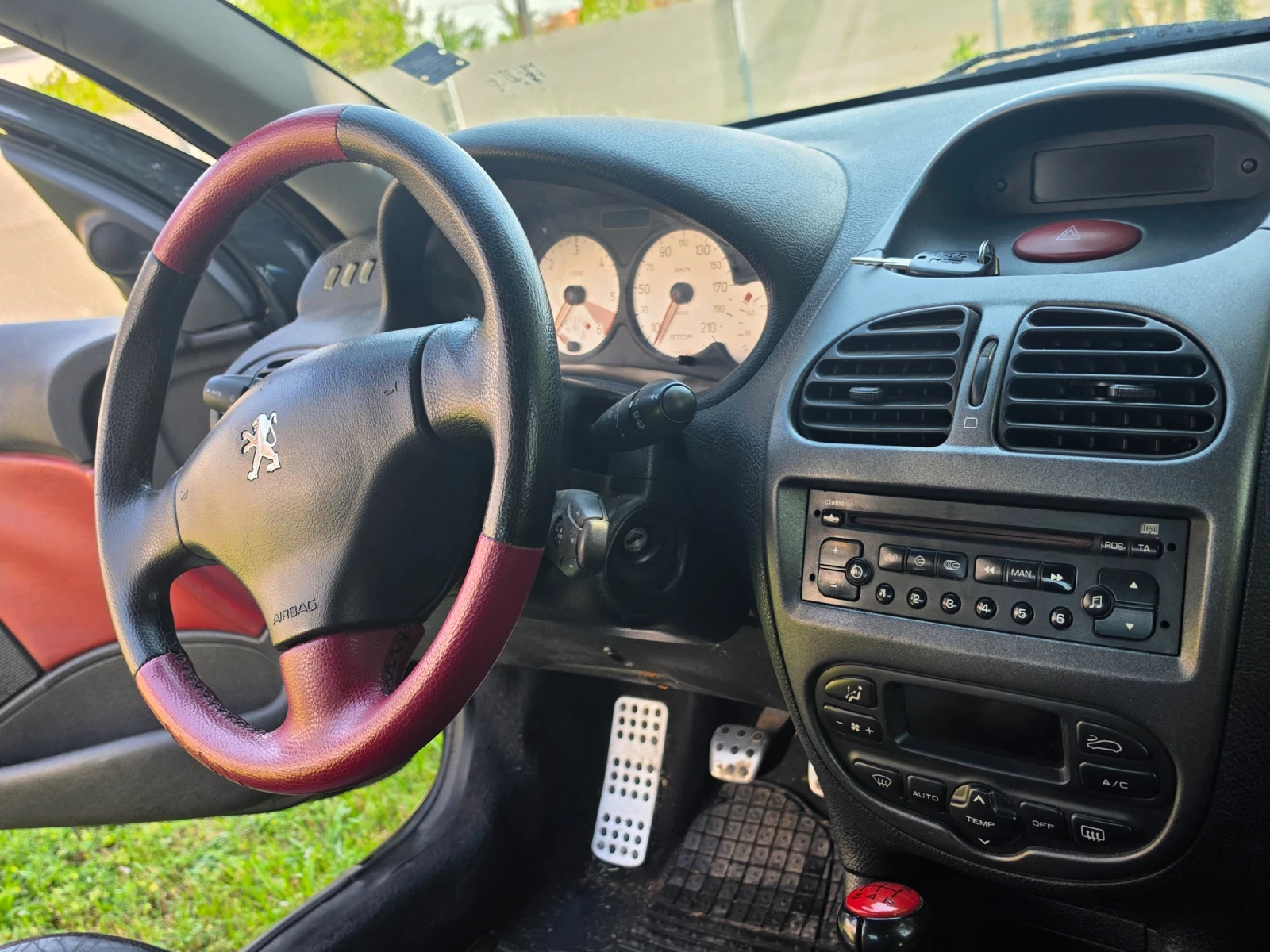 Peugeot 206 2.0 HDI Rouge&Noir версия, снимка 11 - Автомобили и джипове - 54865012