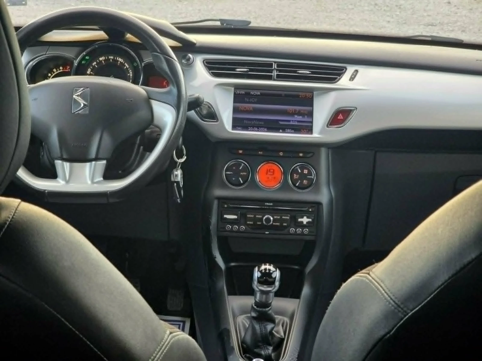 Citroen DS3 95кс 🔝, снимка 9 - Автомобили и джипове - 54994013