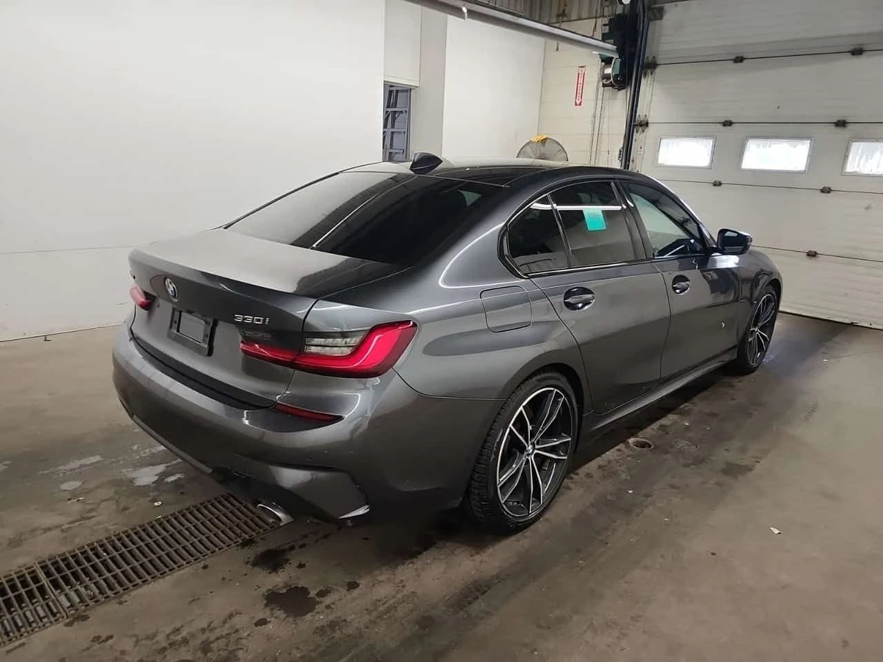 BMW 330 � �����/330I XDRIVE/CARFAX/2 �����/�������/������� | Mobile.bg � ����������� 3