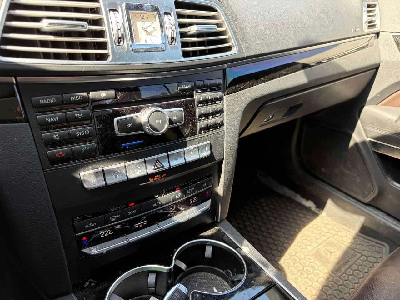 Mercedes-Benz E 350 * CARFAX * ОПЦИЯ ЗА ФИНАНСИРАНЕ , снимка 9 - Автомобили и джипове - 55294304