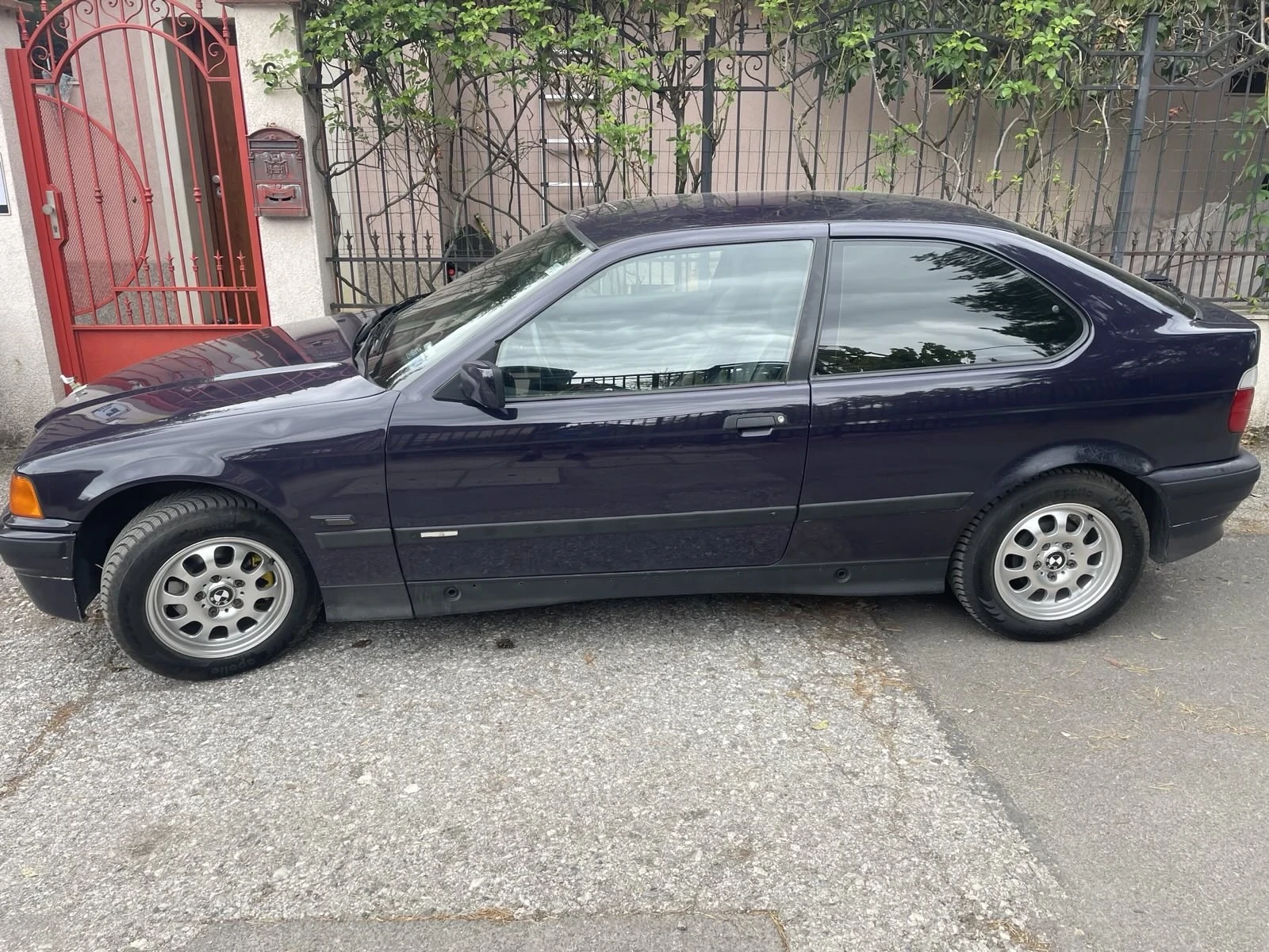BMW 316 Compakt, снимка 8 - Автомобили и джипове - 55392914