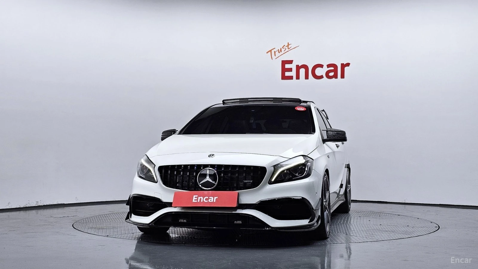 Mercedes-Benz A45 AMG 4MATIC* КОЖА* ПОДГРЕВ* ШИБИДАХ* КАМЕРА* , снимка 3 - Автомобили и джипове - 55449756