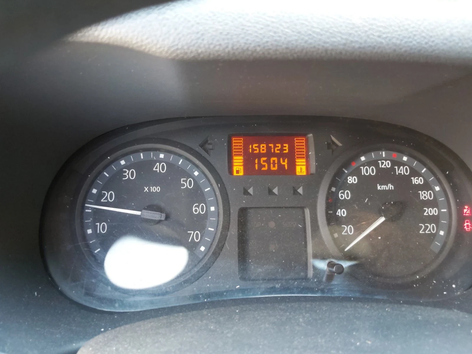 Renault Clio 1.2, снимка 6 - Автомобили и джипове - 55546615