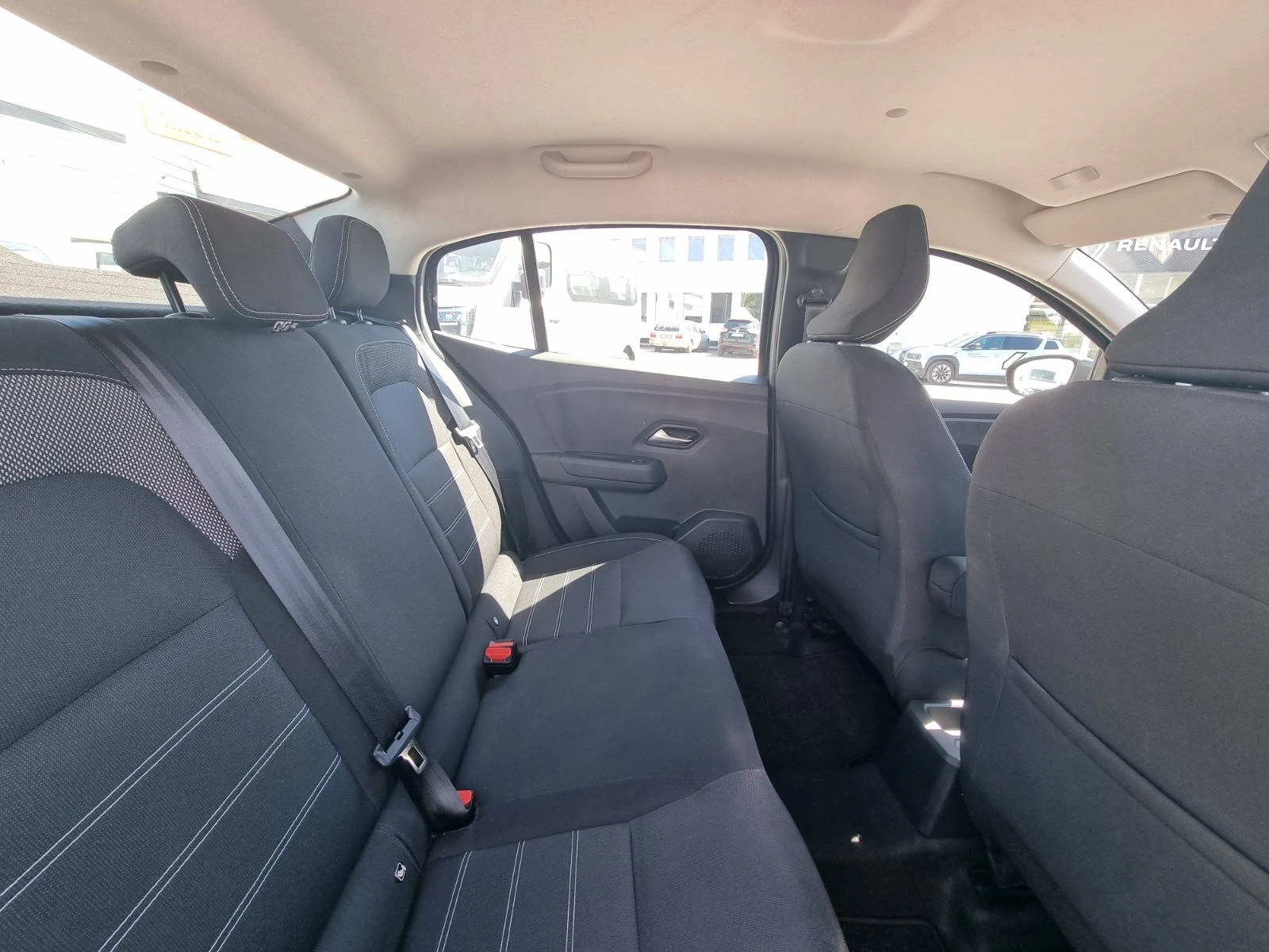 Dacia Logan TCe 100 к.с. ECO-G S&S BVM5, снимка 16 - Автомобили и джипове - 55900981