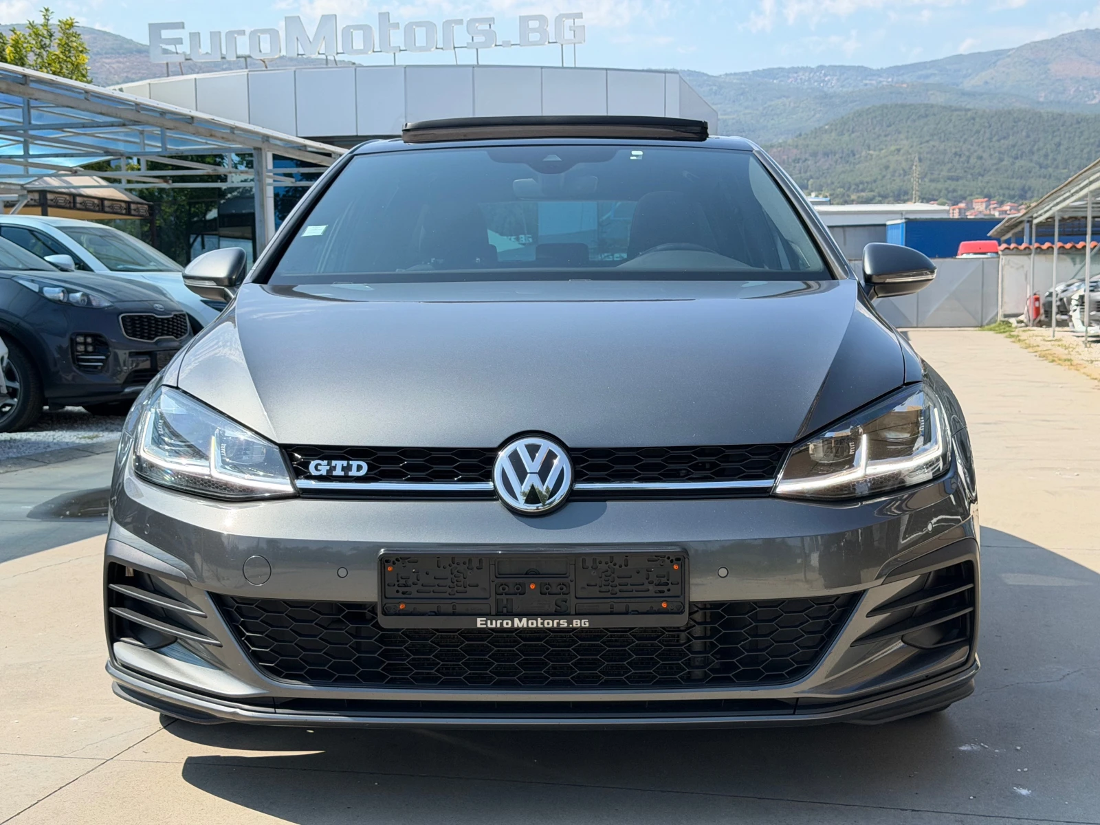VW Golf 2.0TDI-GTD-185ps, LED, DISTR, PANORAMA, CAMERA, KE, снимка 2 - Автомобили и джипове - 55940879