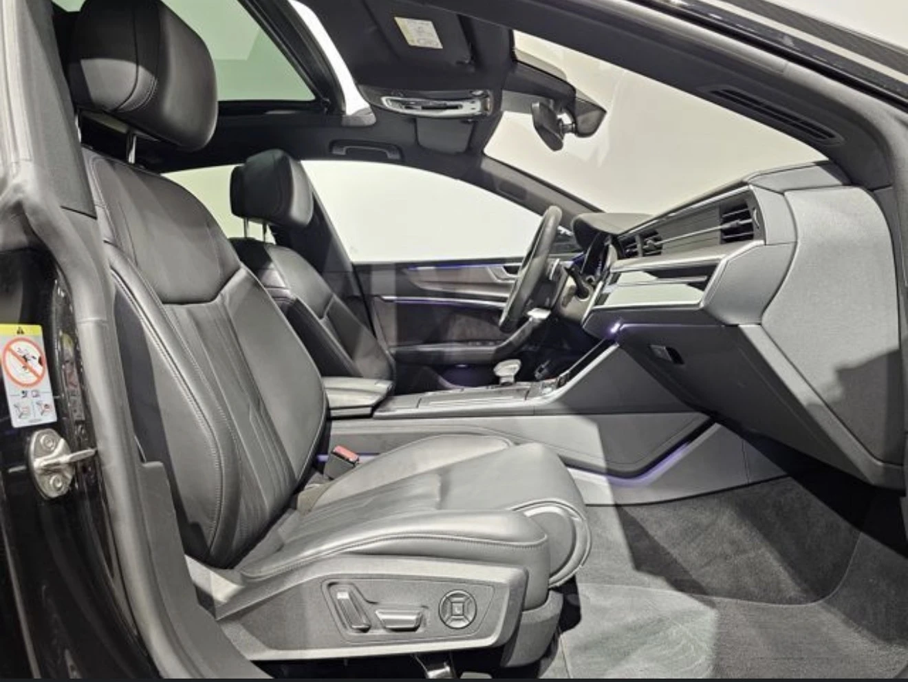 Audi Rs7 Очакван Внос , снимка 15 - Автомобили и джипове - 55944603