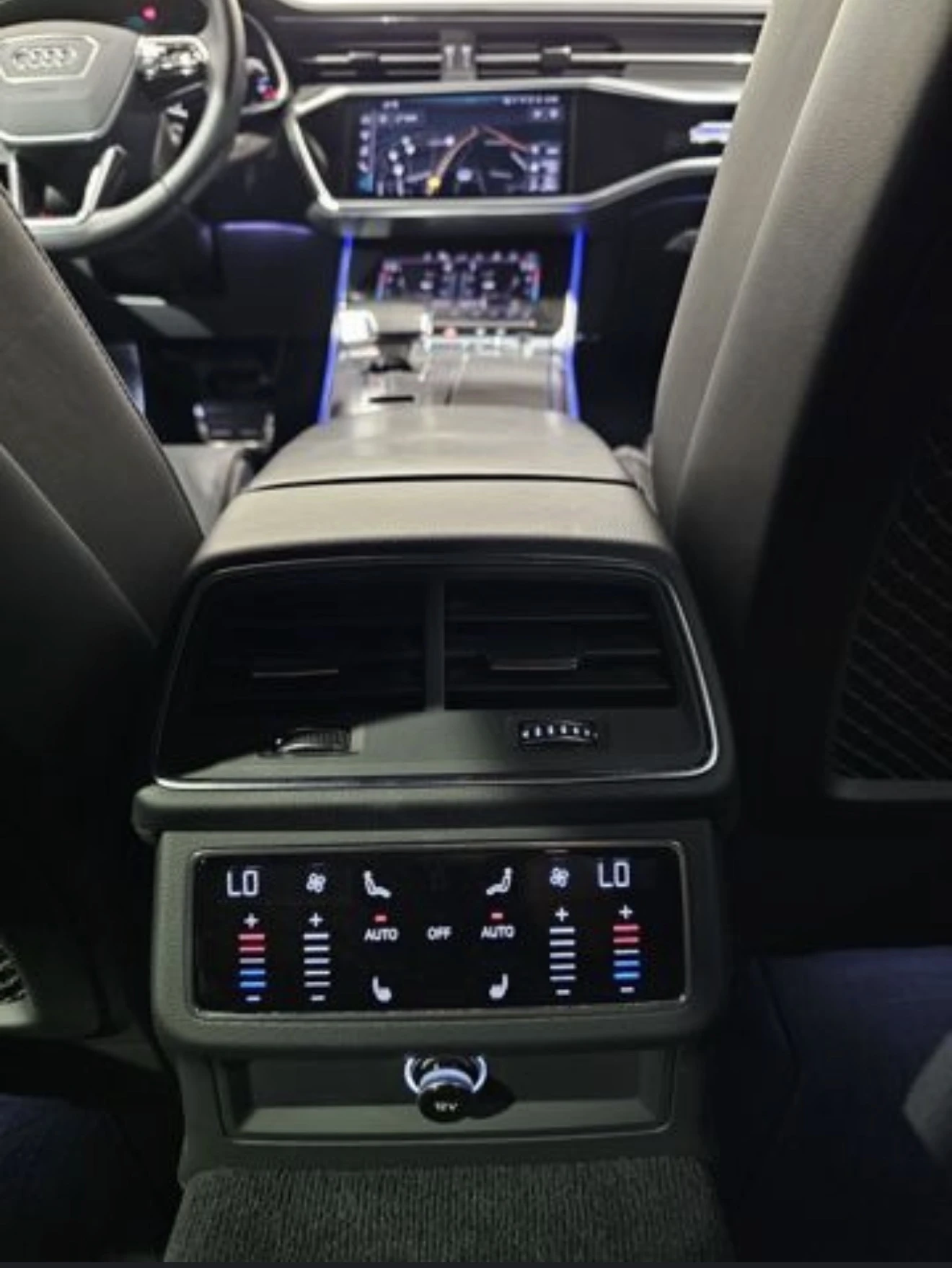 Audi Rs7 Очакван Внос , снимка 9 - Автомобили и джипове - 55944603