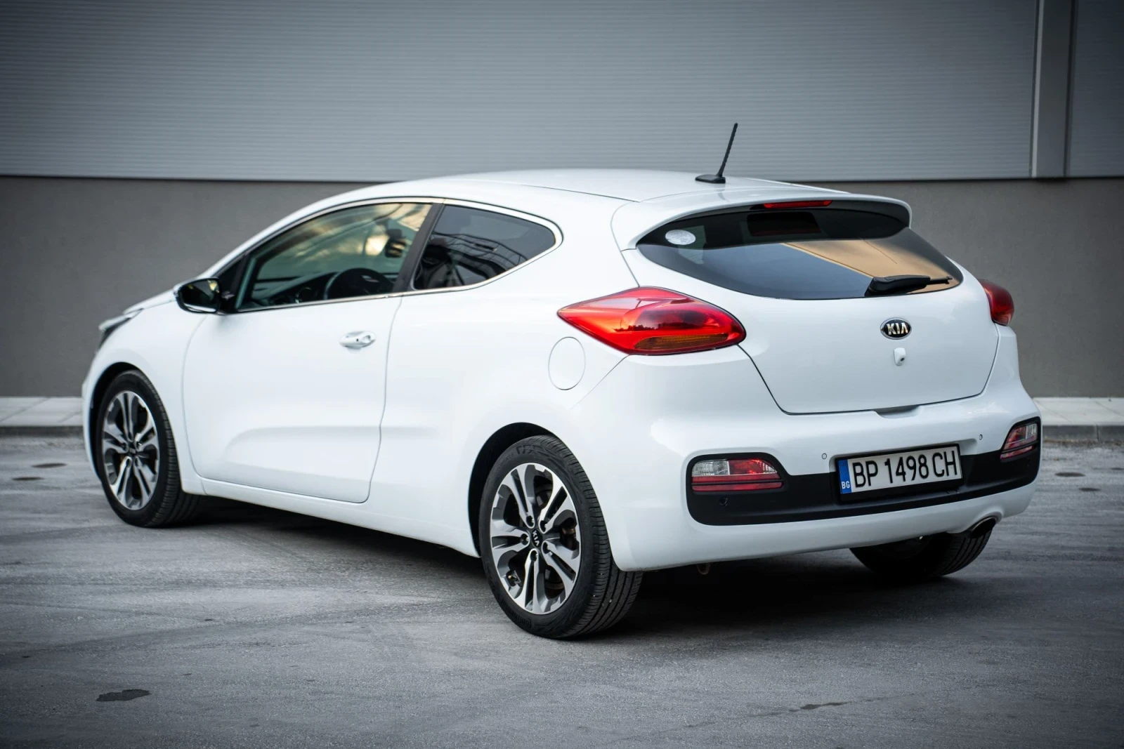 Kia Pro ceed Kia Pro ceed 1.6 GDI 140 к.с. (EURO 5), снимка 3 - Автомобили и джипове - 55945020