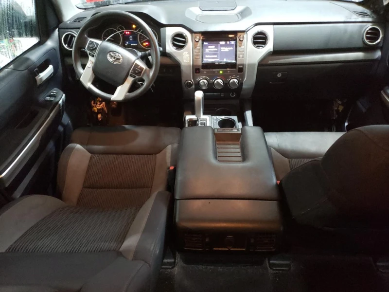 Toyota Tundra CREWMAX SR5 AWD, снимка 8 - Автомобили и джипове - 47978133