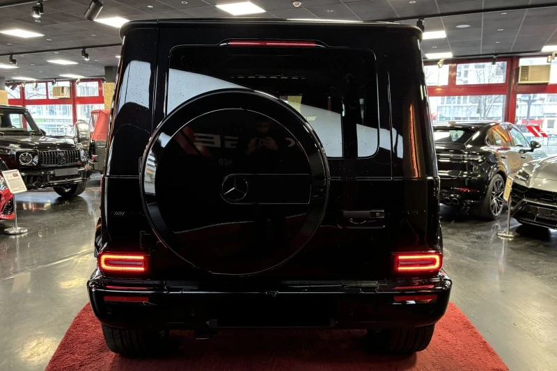 Mercedes-Benz G 63 AMG / 4MATIC/ FACELIFT/ NIGHT/ BURM/ 360/ KEYLESS/ 22/, снимка 4 - Автомобили и джипове - 49541438