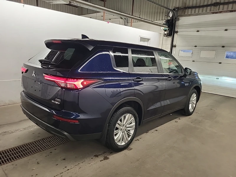 Mitsubishi Outlander ES PLUG-IN HYBRID * * CARFAX * * АВТО КРЕДИТ * * , снимка 4 - Автомобили и джипове - 52817204