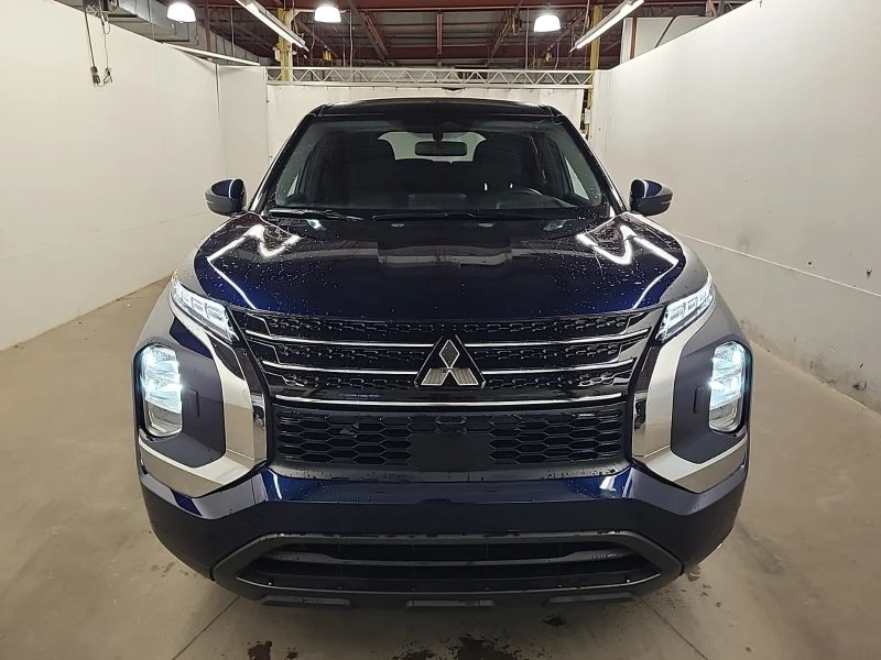 Mitsubishi Outlander ES PLUG-IN HYBRID * * CARFAX * * АВТО КРЕДИТ * * , снимка 2 - Автомобили и джипове - 52817204