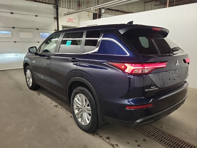 Mitsubishi Outlander ES PLUG-IN HYBRID * * CARFAX * * АВТО КРЕДИТ * * , снимка 6 - Автомобили и джипове - 52817204