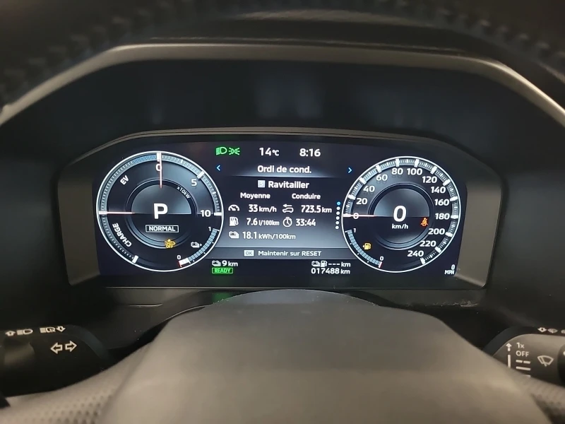 Mitsubishi Outlander ES PLUG-IN HYBRID * * CARFAX * * АВТО КРЕДИТ * * , снимка 10 - Автомобили и джипове - 52817204