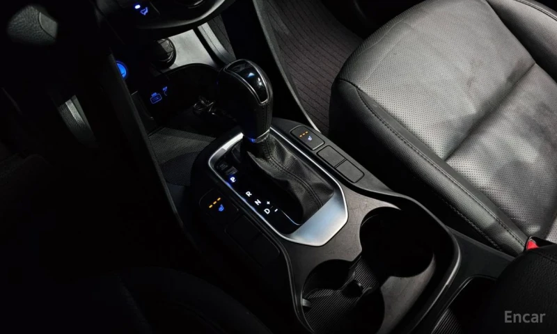 Hyundai Santa fe, снимка 9 - Автомобили и джипове - 52969129