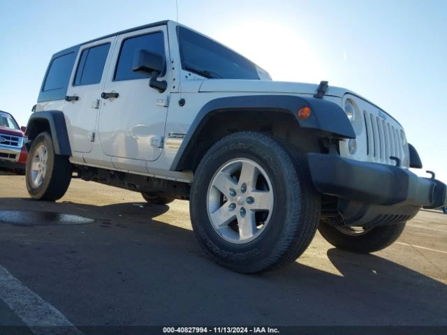 Jeep Wrangler UNLIMITED SPORT 4x4 3.6L V6 * Подяща за ГАЗ!, снимка 2 - Автомобили и джипове - 48697215