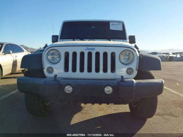 Jeep Wrangler UNLIMITED SPORT 4x4 3.6L V6 * Подяща за ГАЗ!, снимка 8 - Автомобили и джипове - 48697215