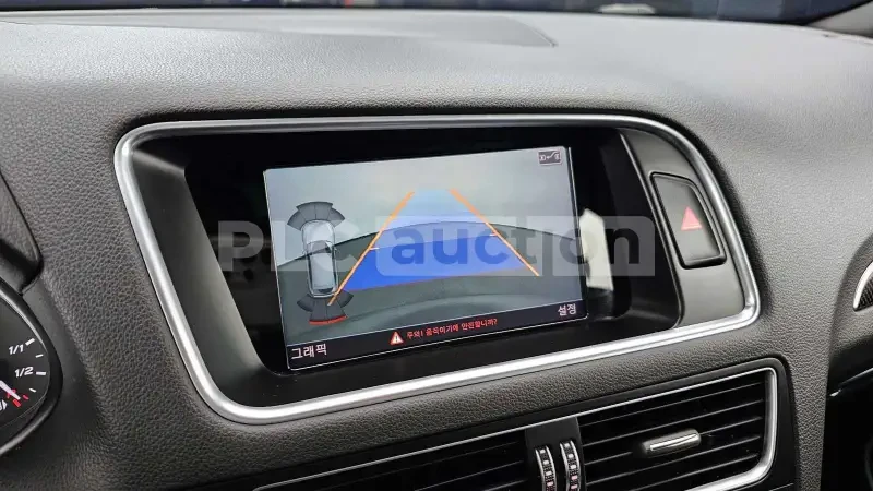 Audi SQ5 ПОДГРЕВ| КАМЕРА| ВКЛЮЧЕН ТЕХНОТЕСТ, снимка 10 - Автомобили и джипове - 54372666
