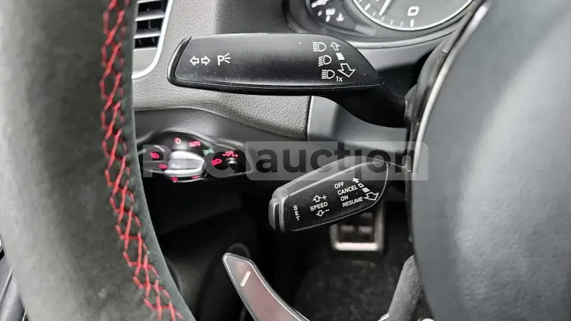 Audi SQ5 ПОДГРЕВ| КАМЕРА| ВКЛЮЧЕН ТЕХНОТЕСТ, снимка 9 - Автомобили и джипове - 54372666