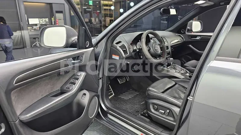 Audi SQ5 ПОДГРЕВ| КАМЕРА| ВКЛЮЧЕН ТЕХНОТЕСТ, снимка 6 - Автомобили и джипове - 54372666