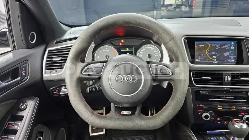 Audi SQ5 ПОДГРЕВ| КАМЕРА| ВКЛЮЧЕН ТЕХНОТЕСТ, снимка 7 - Автомобили и джипове - 54372666
