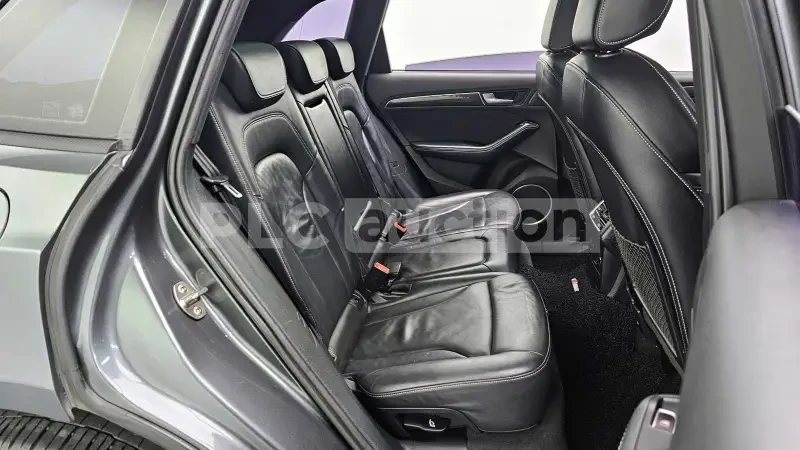 Audi SQ5 ПОДГРЕВ| КАМЕРА| ВКЛЮЧЕН ТЕХНОТЕСТ, снимка 14 - Автомобили и джипове - 54372666