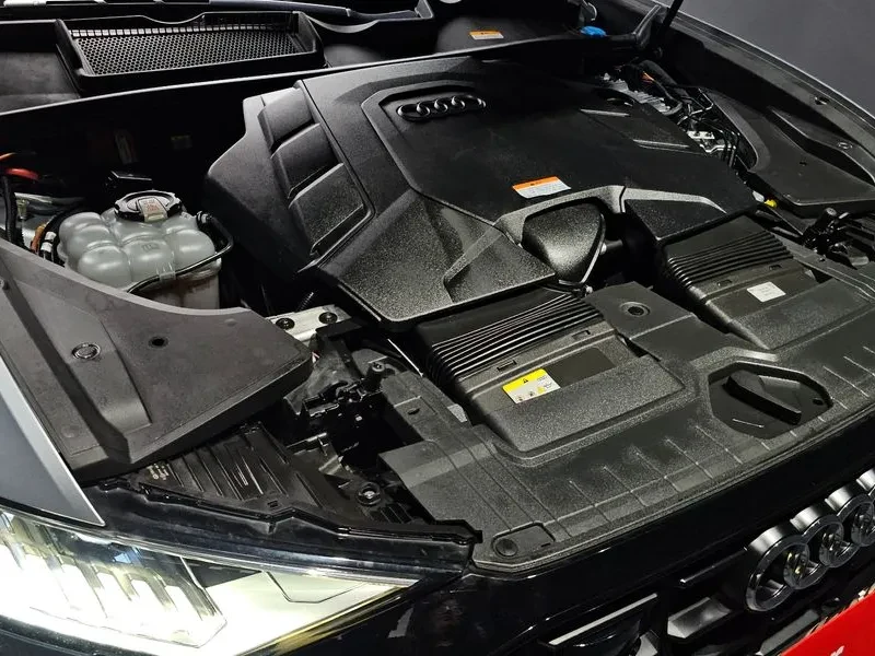 Audi Q8 55 TFSI QUATTRO PREMIUM, снимка 6 - Автомобили и джипове - 54922371