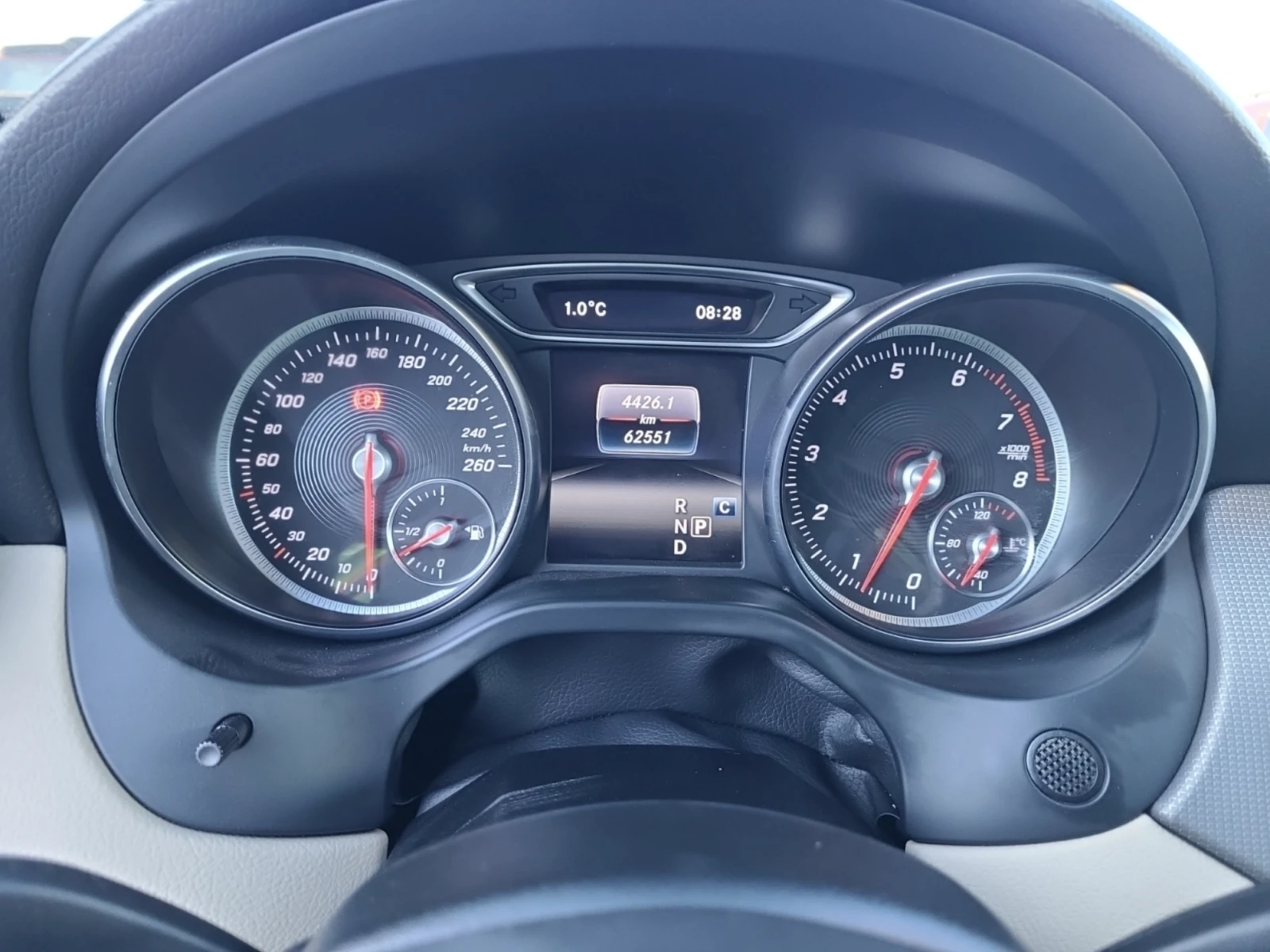 Mercedes-Benz GLA 250 2020 Mercedes-Benz GLA 250 - изображение 6