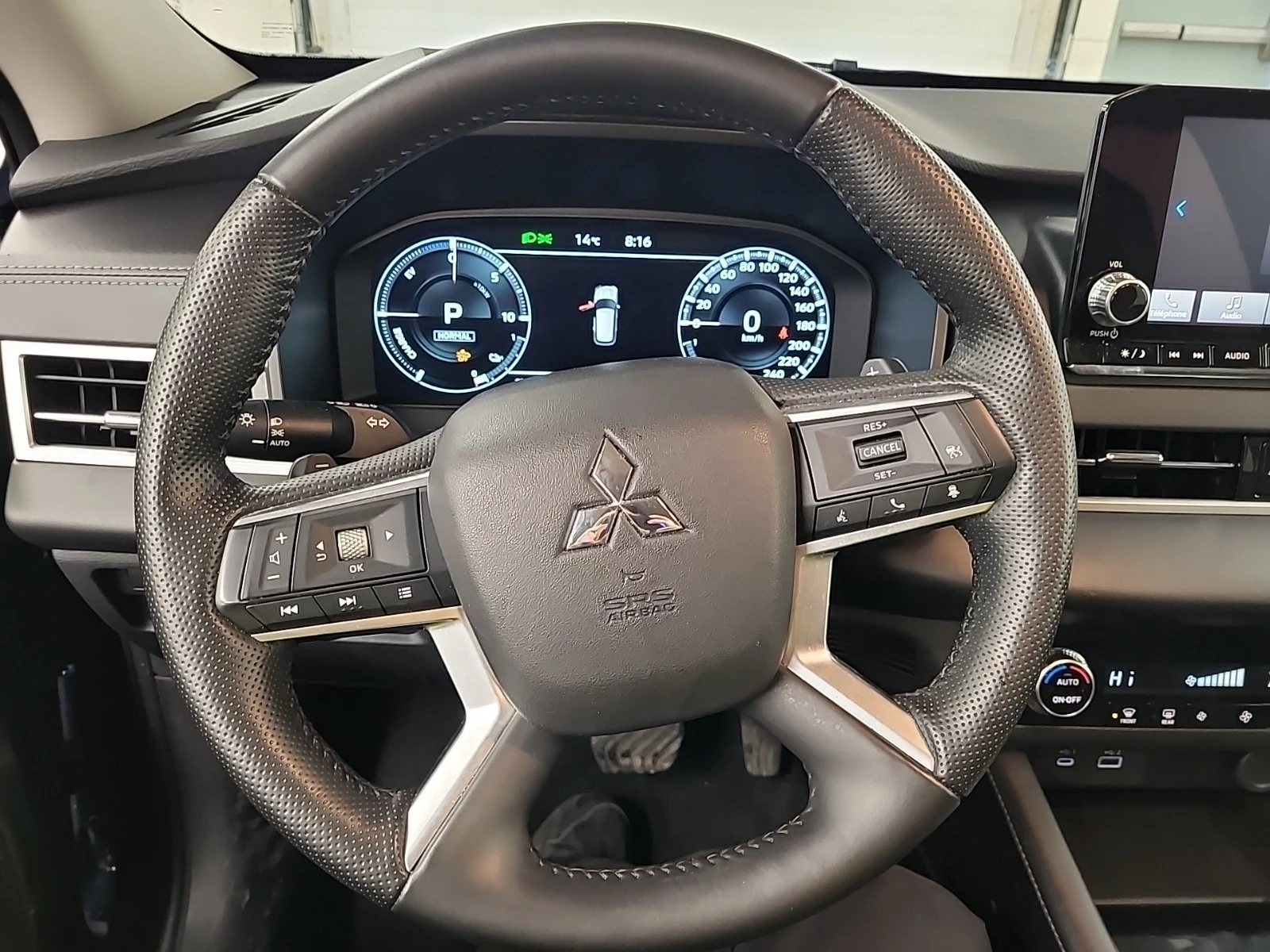 Mitsubishi Outlander ES PLUG-IN HYBRID * * CARFAX * * ���� ������ * *  | Mobile.bg � ����������� 9