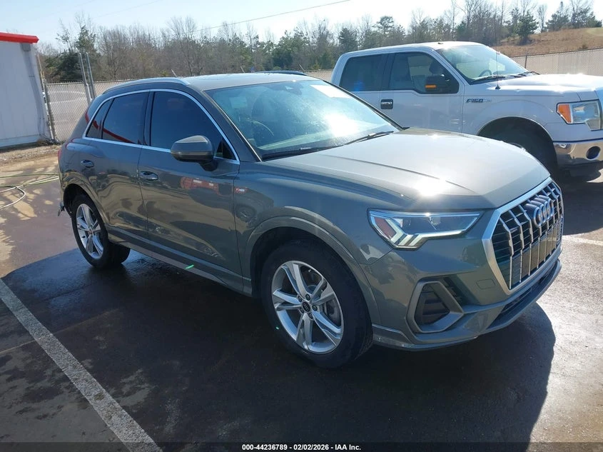 Audi Q3 2l Premium Plus 45 Tfsi S Line Quattro Tiptronic