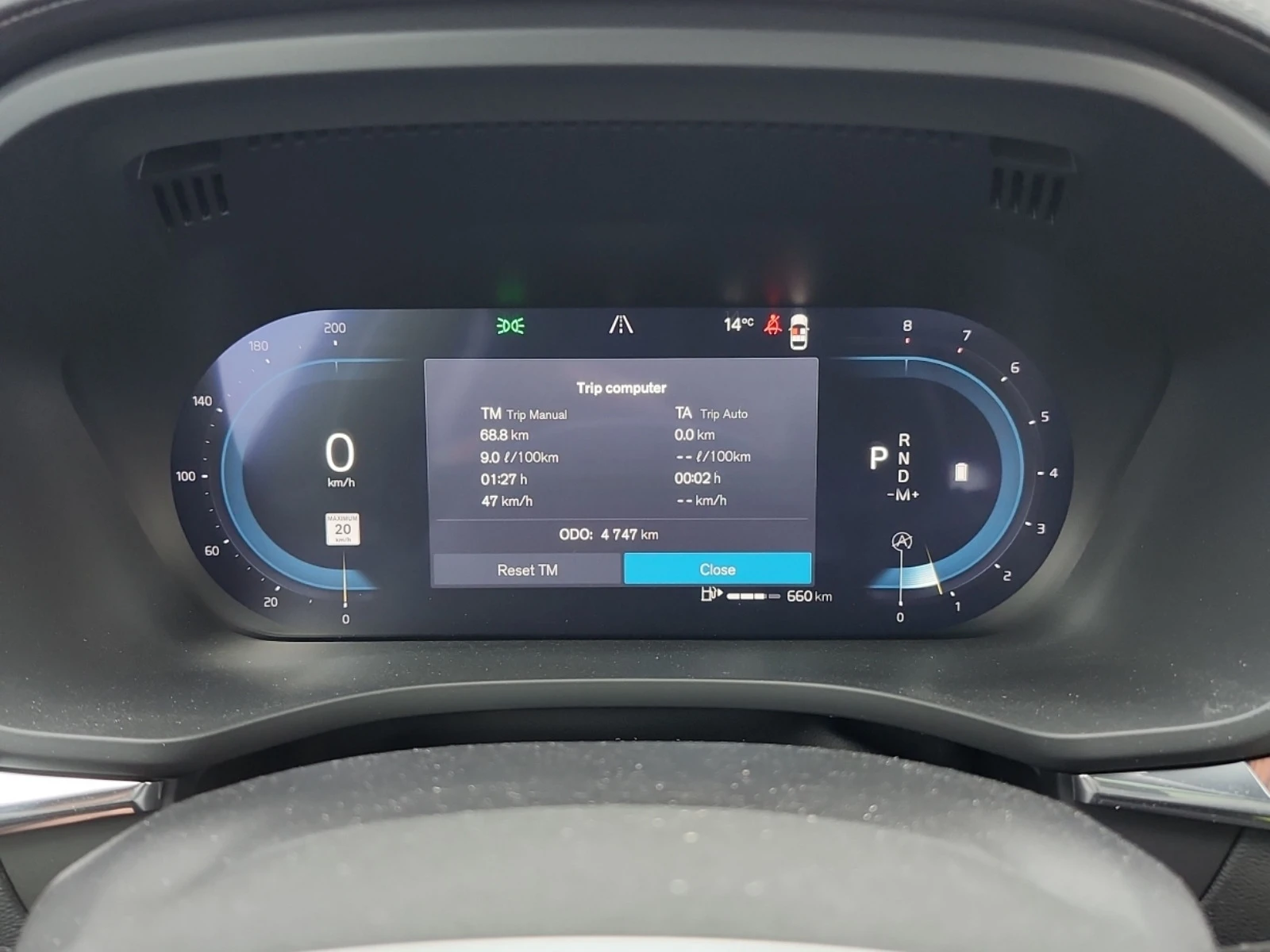 Volvo XC60 ULTRA DARK THEME * * CARFAX * * АВТО КРЕДИТ * * , снимка 8 - Автомобили и джипове - 54070108