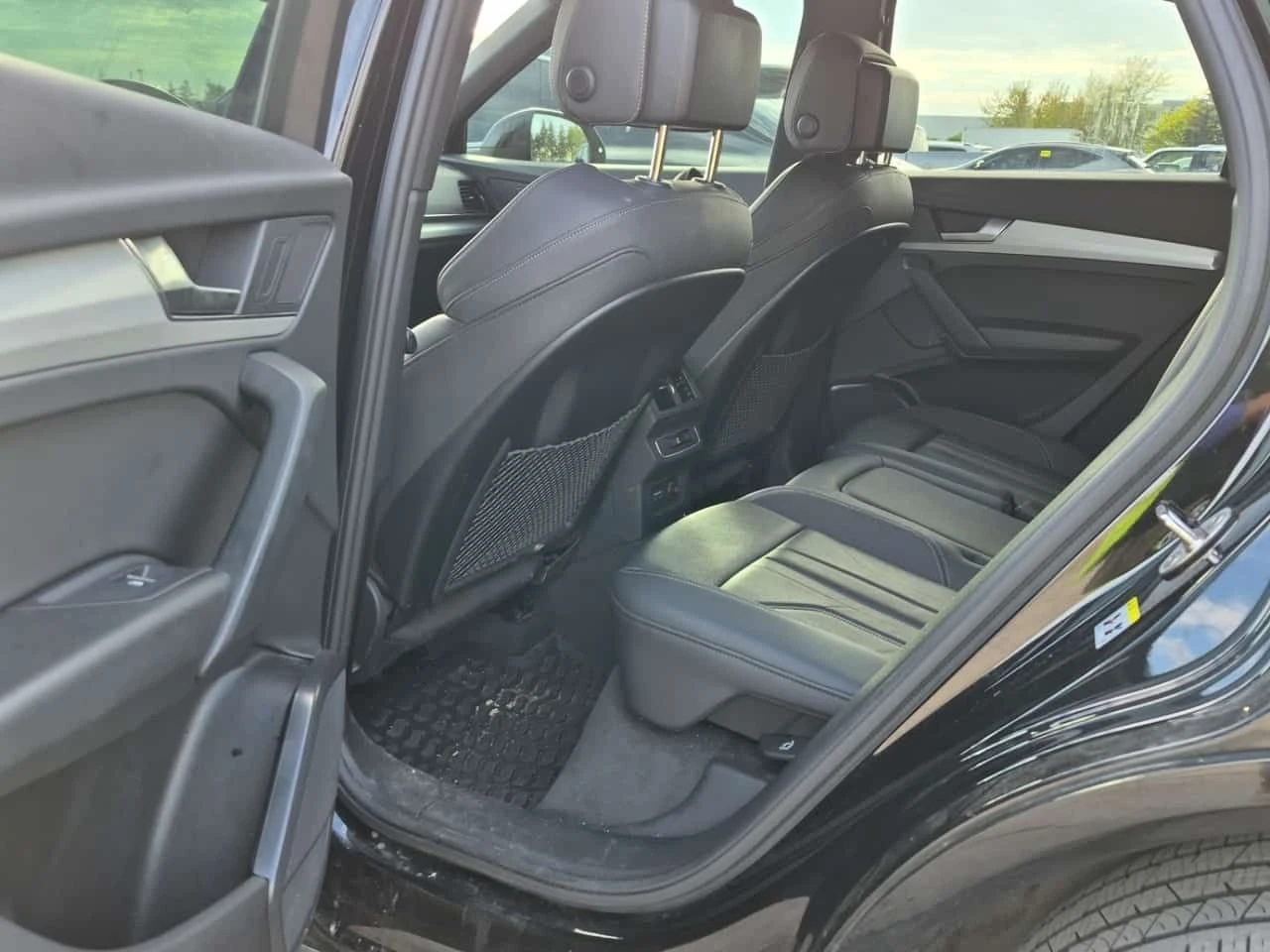 Audi Q5 * PROGRESSIV * S-LINE* ГЛАВНО ПРЕДСТАВИТЕЛСТВО* , снимка 12 - Автомобили и джипове - 54596347