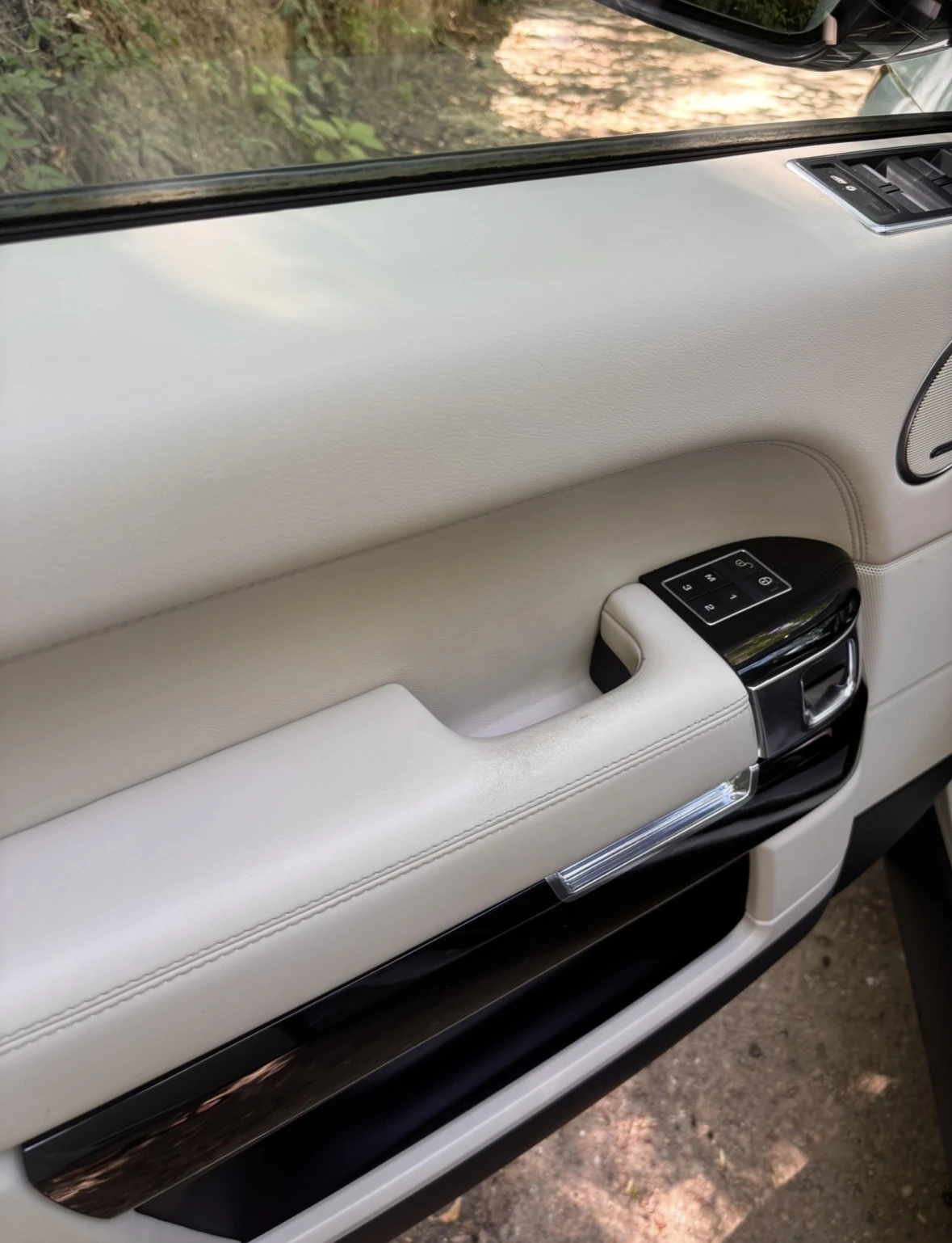 Land Rover Range rover, снимка 15 - Автомобили и джипове - 55464897