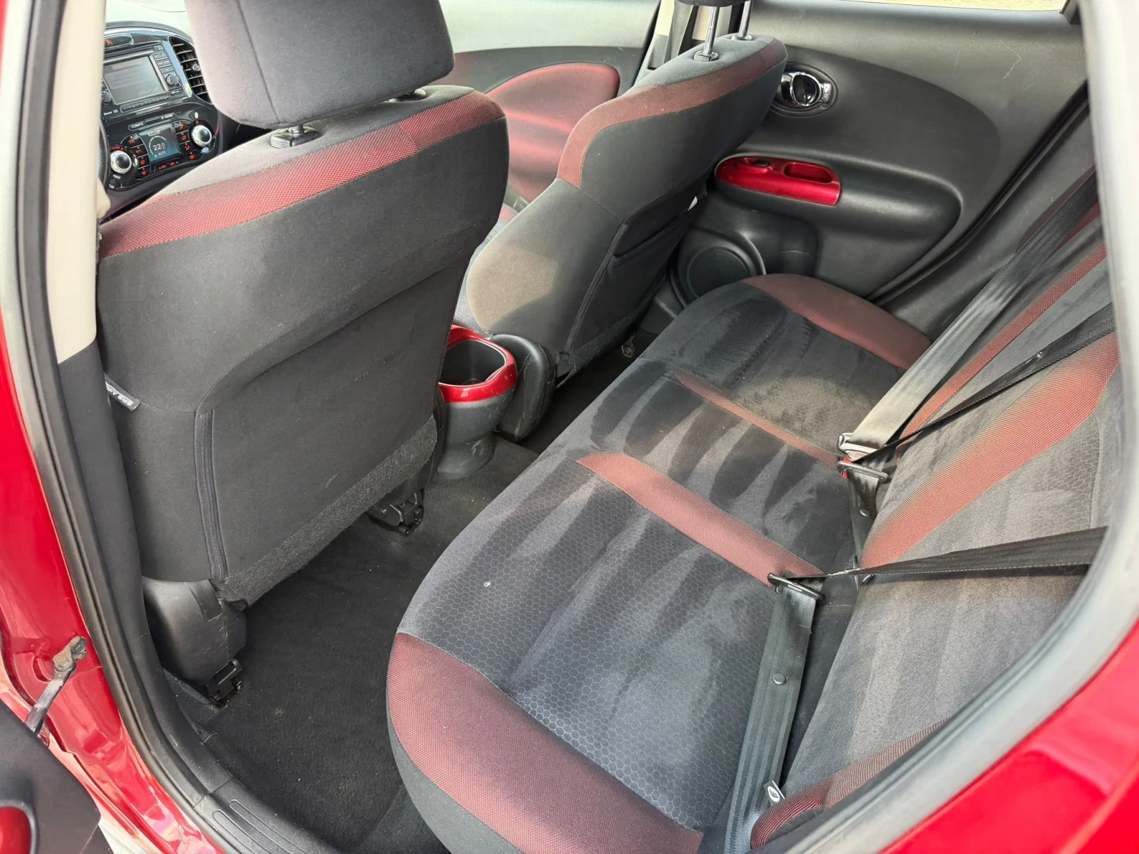 Nissan Juke 1.5 dCi, снимка 10 - Автомобили и джипове - 55644288
