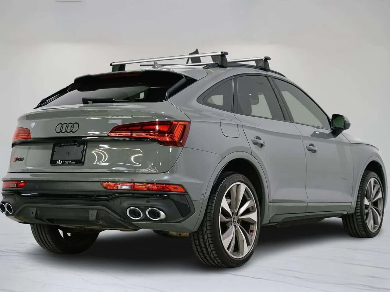 Audi SQ5 * TECHNIK| S LINE| CARBON TRIM| HUD| CARPLAY* АВТО, снимка 4 - Автомобили и джипове - 56328362