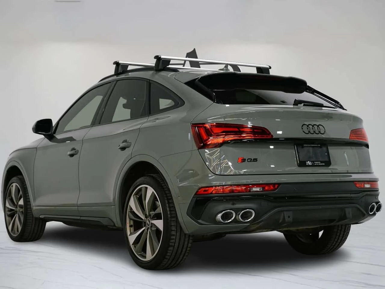 Audi SQ5 * TECHNIK| S LINE| CARBON TRIM| HUD| CARPLAY* АВТО, снимка 5 - Автомобили и джипове - 56328362