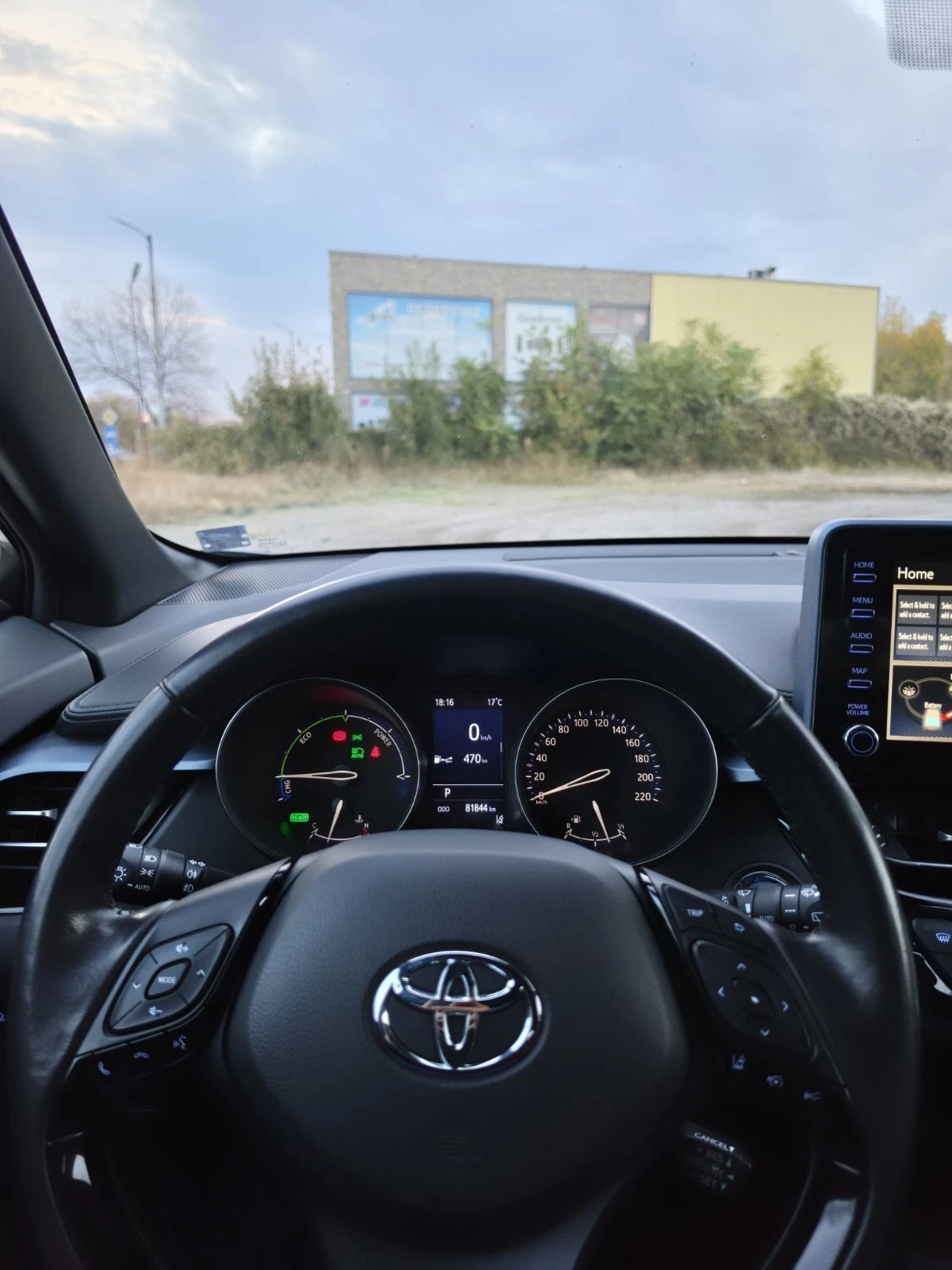 Toyota C-HR Team Deutschland, снимка 9 - Автомобили и джипове - 56601551