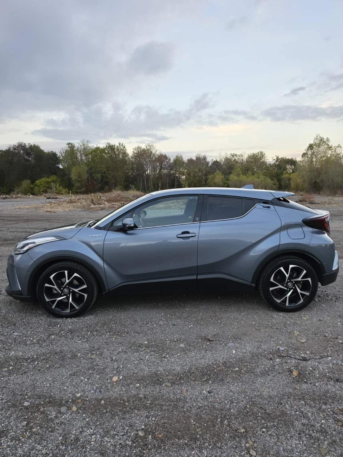 Toyota C-HR Team Deutschland, снимка 4 - Автомобили и джипове - 56601551