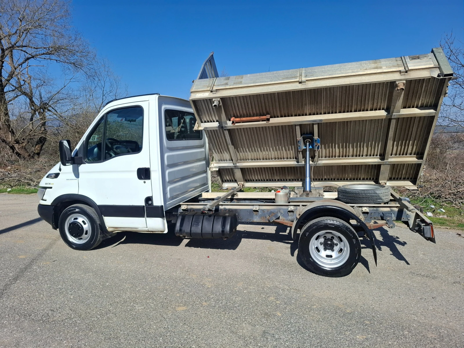 Iveco 35c17 Самосвал 3.0 TDI, снимка 13 - Бусове и автобуси - 53848643