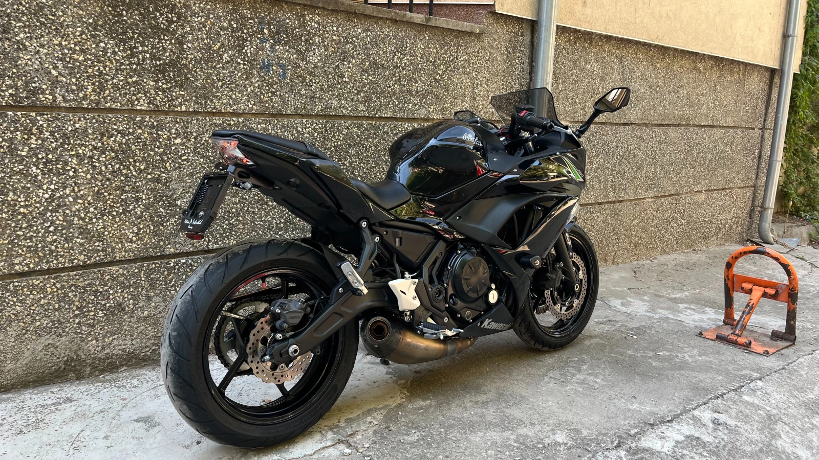 Kawasaki Ninja 650 ABS AKRAPOVIC, снимка 5 - Мотоциклети и мототехника - 56140001