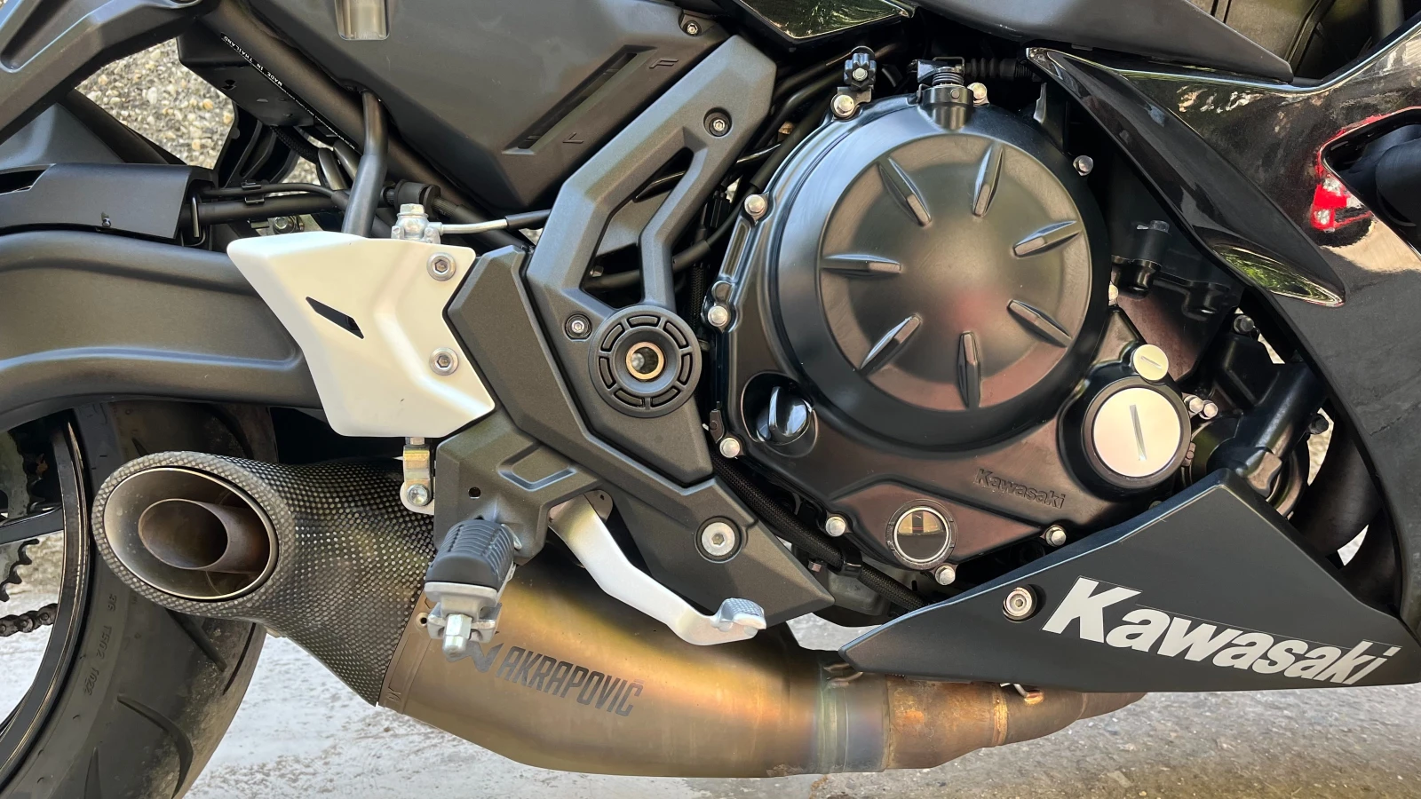 Kawasaki Ninja 650 ABS AKRAPOVIC, снимка 6 - Мотоциклети и мототехника - 56140001