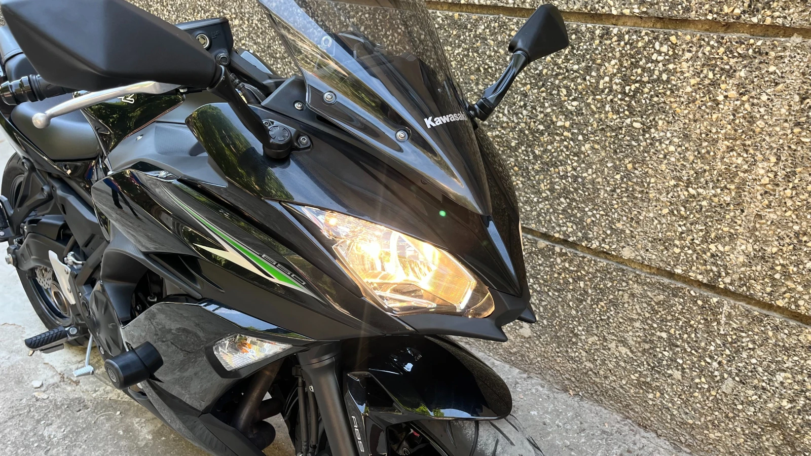 Kawasaki Ninja 650 ABS AKRAPOVIC, снимка 13 - Мотоциклети и мототехника - 56140001