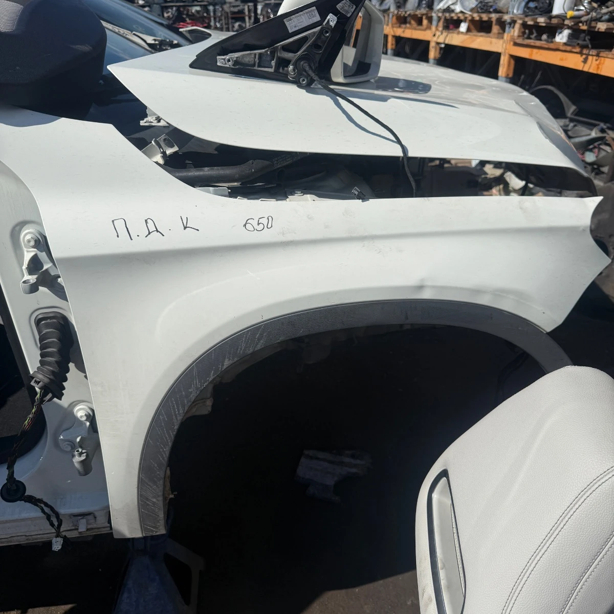 Преден десен калник за Mercedes GLA X156 боя 650 kalnik-4116
