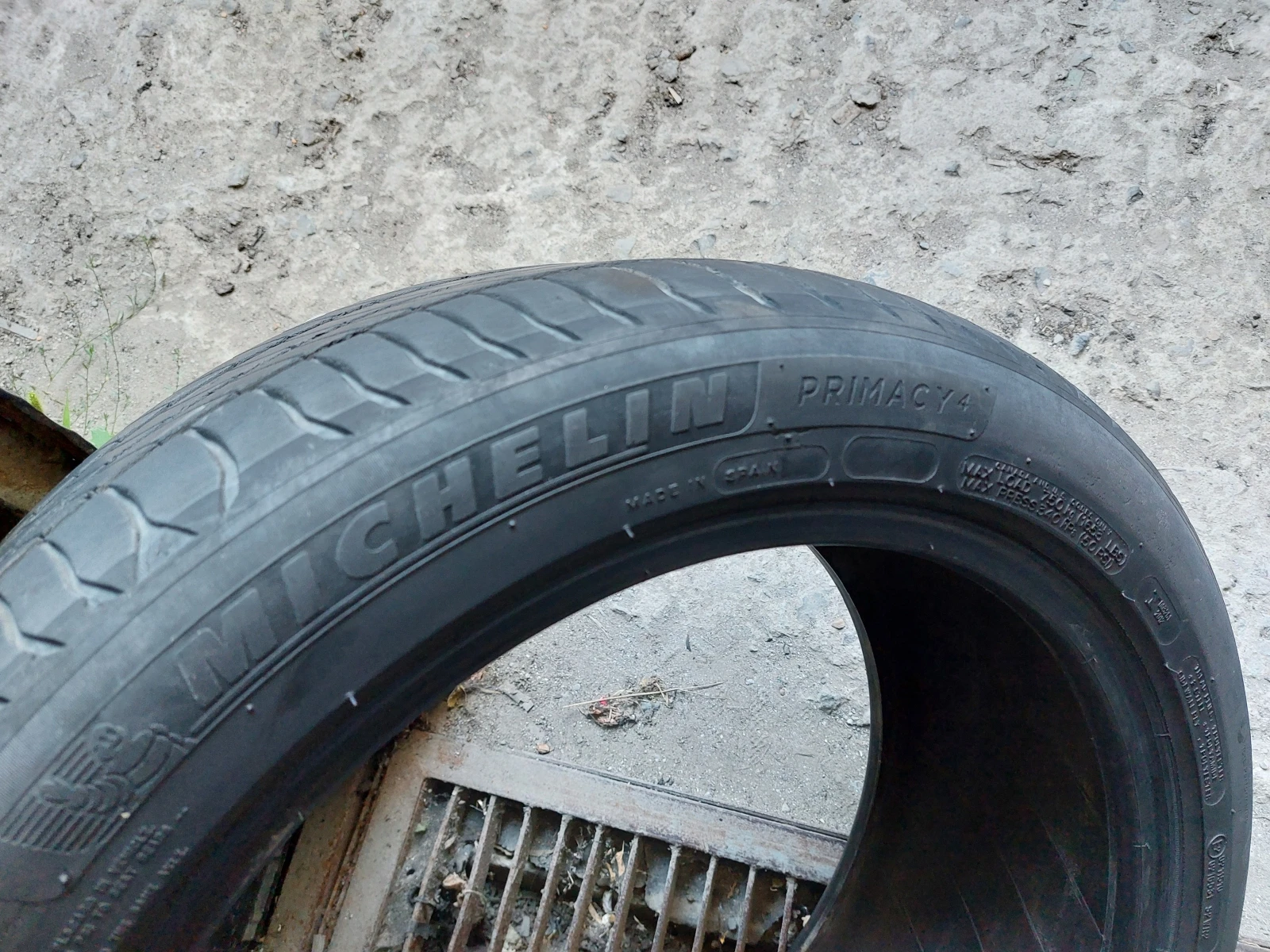 ���� 235/45R18 | Mobile.bg � ����������� 4