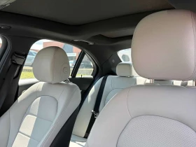 Mercedes-Benz C 300 * CARFAX * ОПЦИЯ ЗА ФИНАНСИРАНЕ * , снимка 11