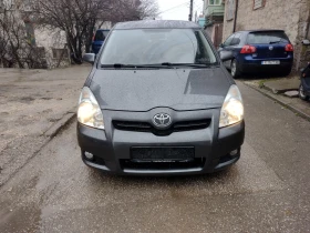  Toyota Corolla verso
