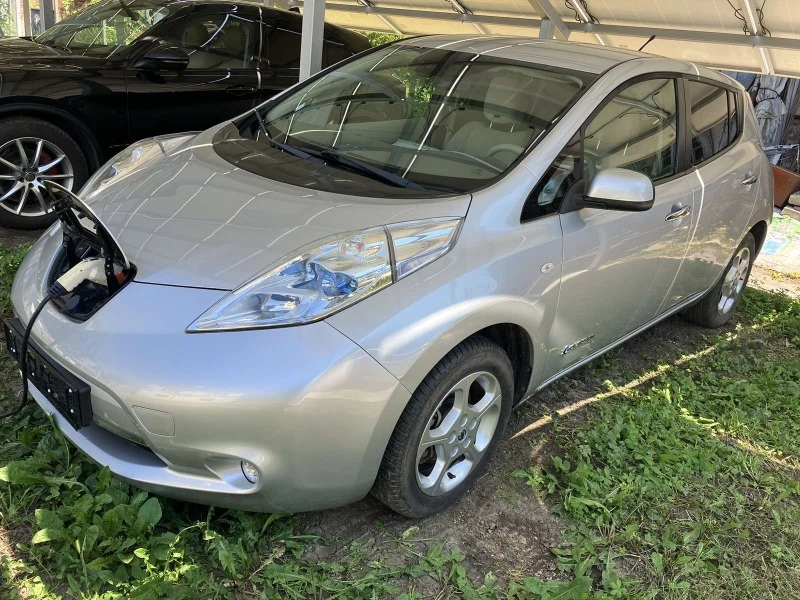 Nissan Leaf  НОВ ВНОС, снимка 4 - Автомобили и джипове - 46523326