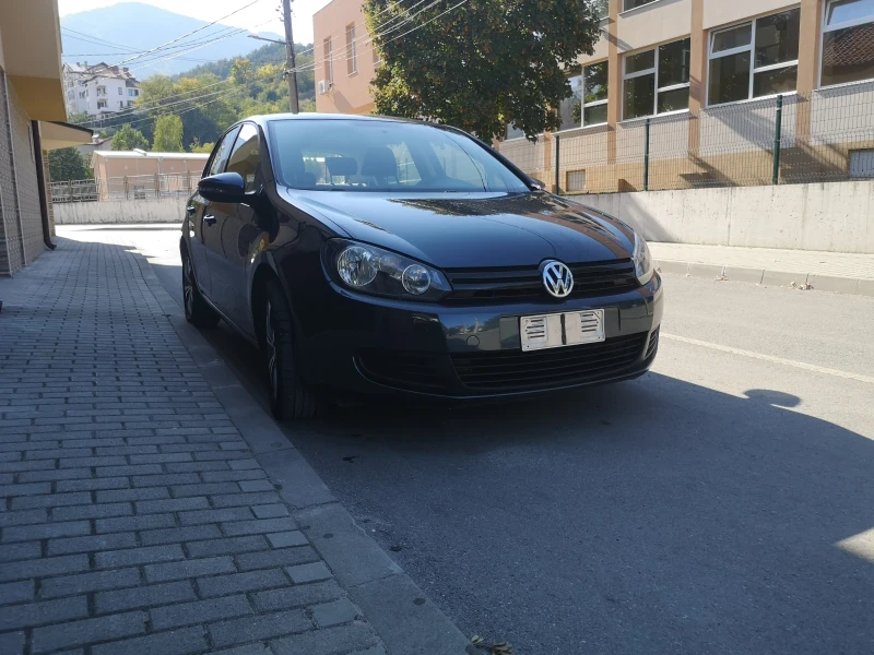 VW Golf Фабрична газ, снимка 1 - Автомобили и джипове - 47395218