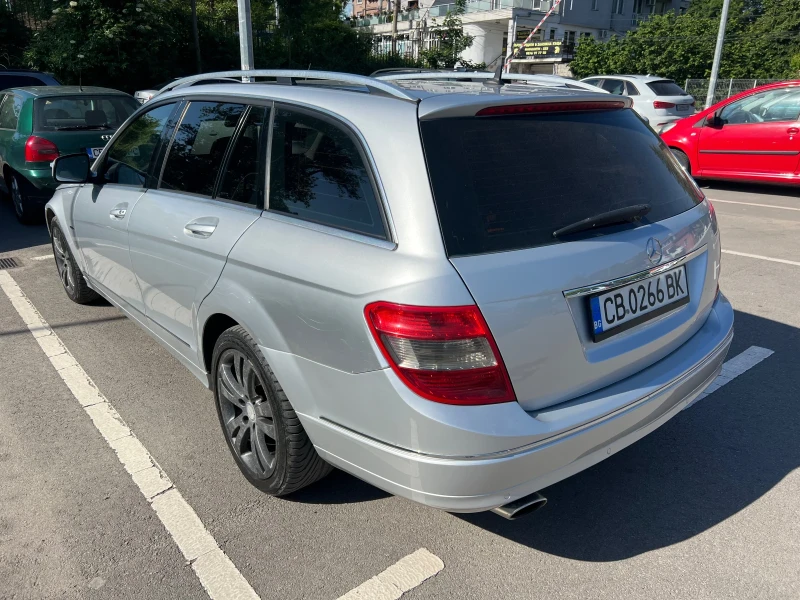 Mercedes-Benz C 220 Avantgarde, снимка 6 - Автомобили и джипове - 48391076